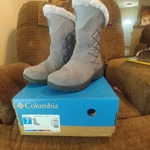 Coumbia winter boots